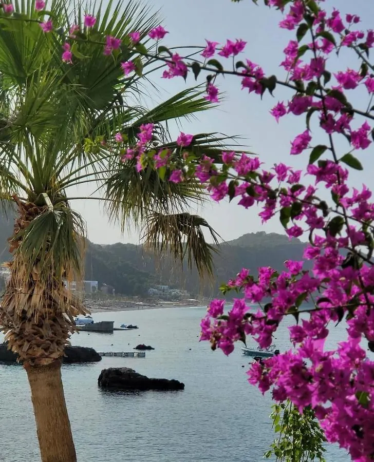 Grand Boutique Hotel Dhermi Albania